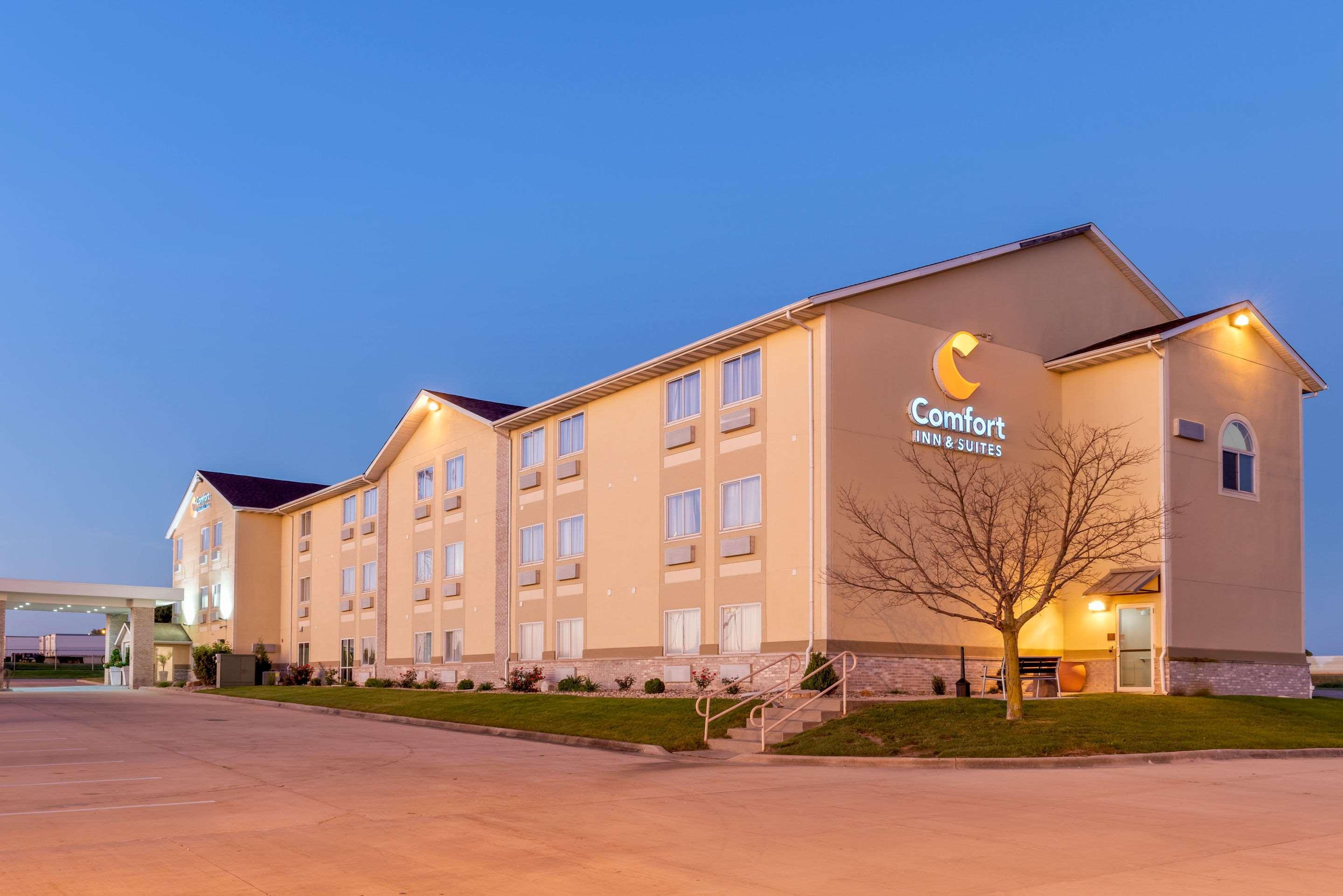 Comfort Inn & Suites Near Route 66 Линкольн Экстерьер фото