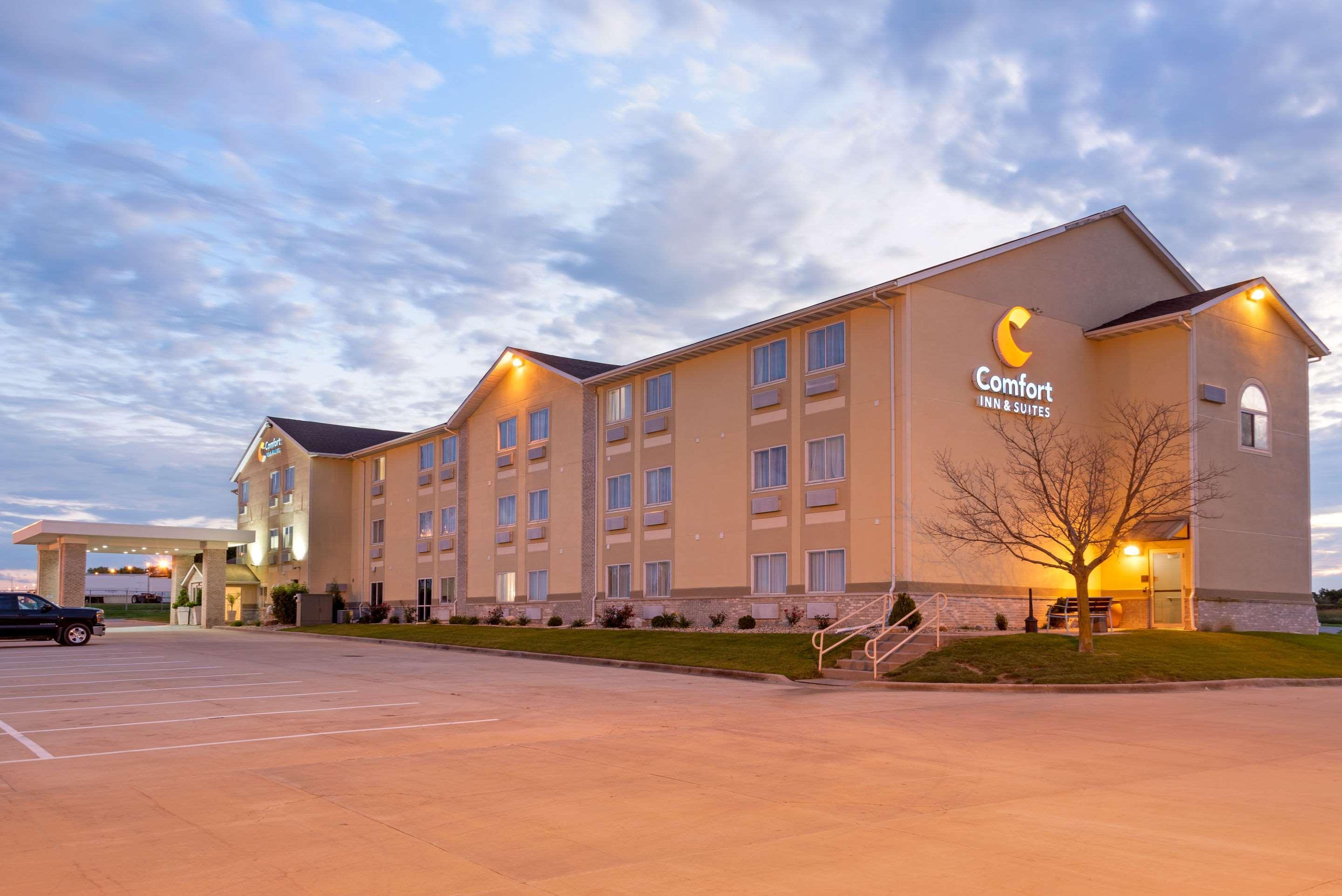Comfort Inn & Suites Near Route 66 Линкольн Экстерьер фото